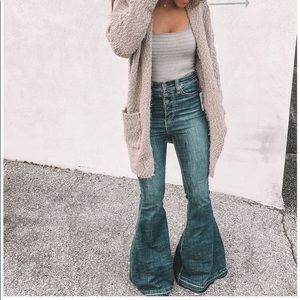 ISO 70’s inspired clothing!